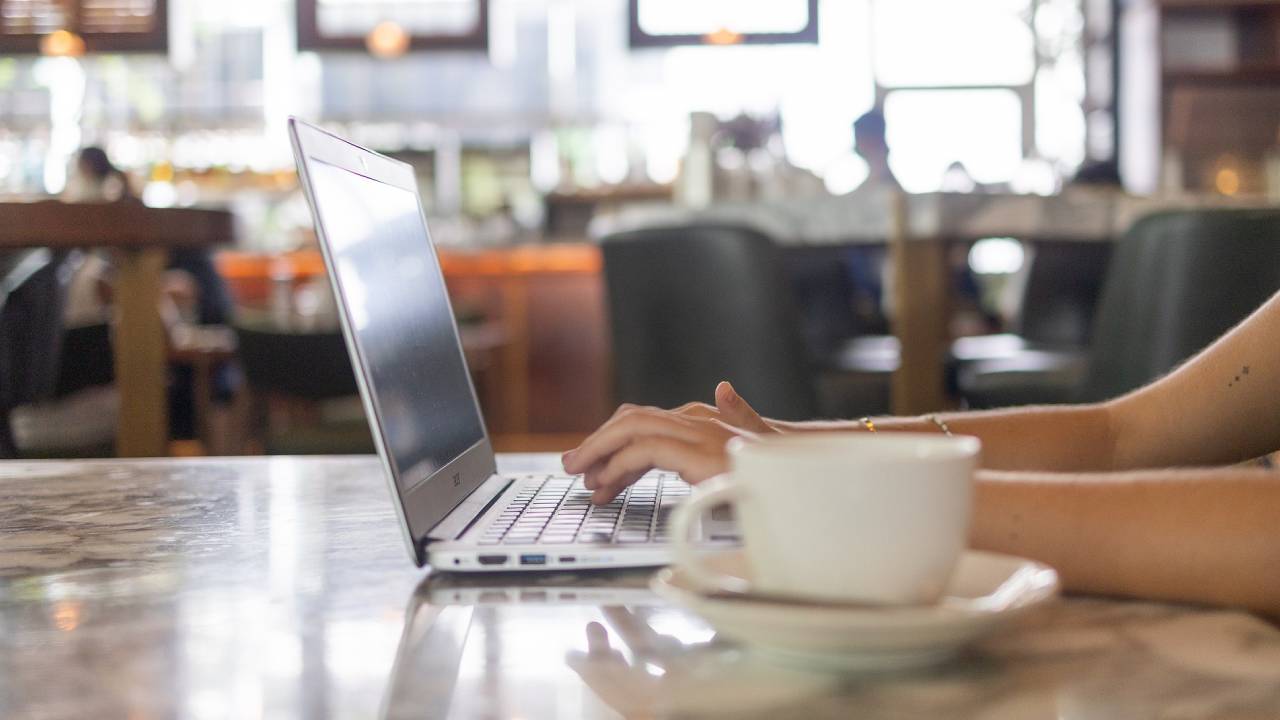 Leicester student studying in local coffee shop