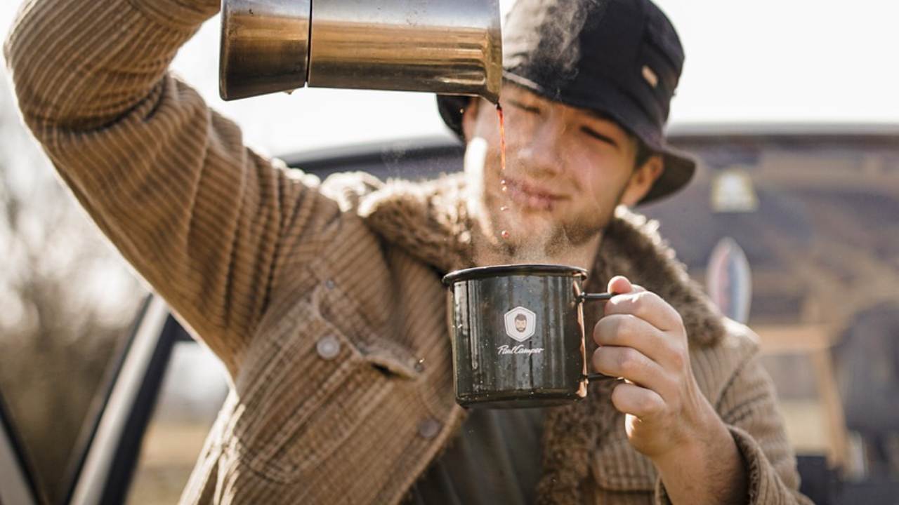 Leicester Students making friends at their accommodation