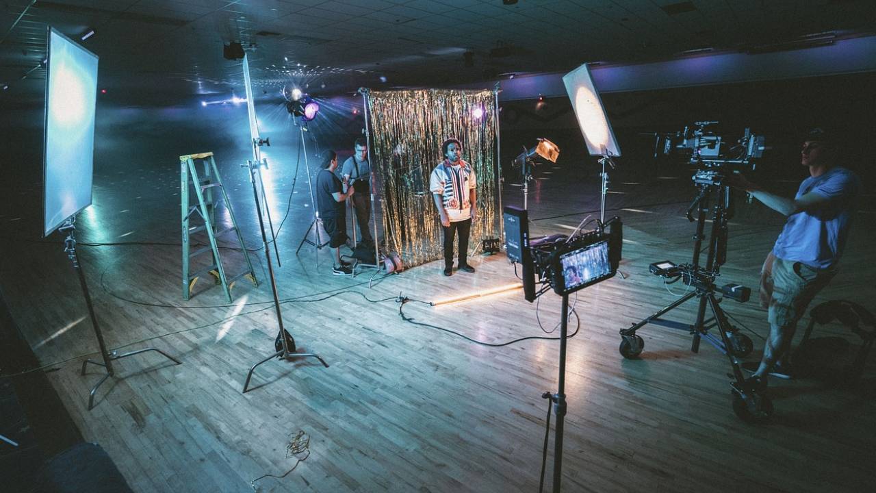 Students Mastering Verbal and Non-verbal Communication