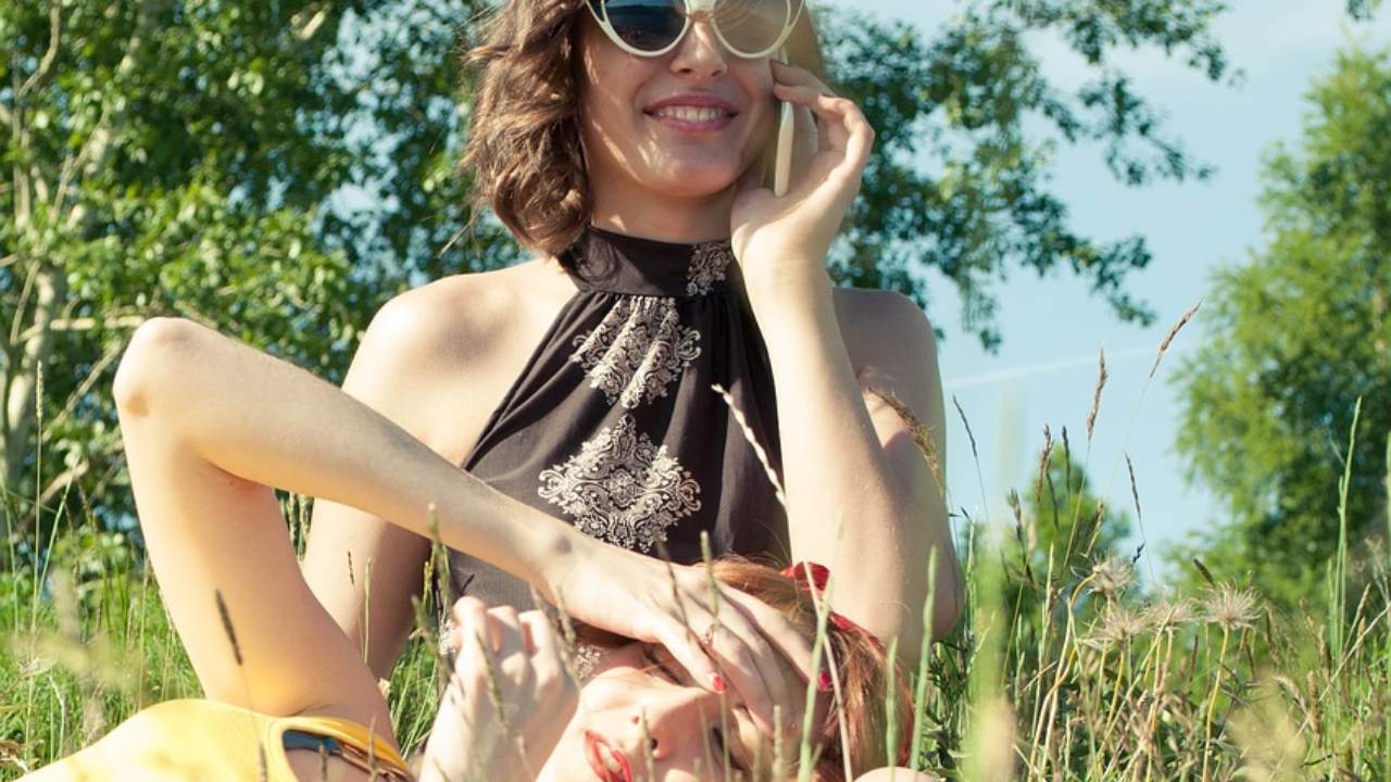 Leicester students out in Leicester park