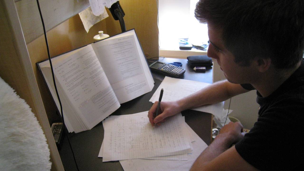 Leicester Student in accommodation at Student Beehive 