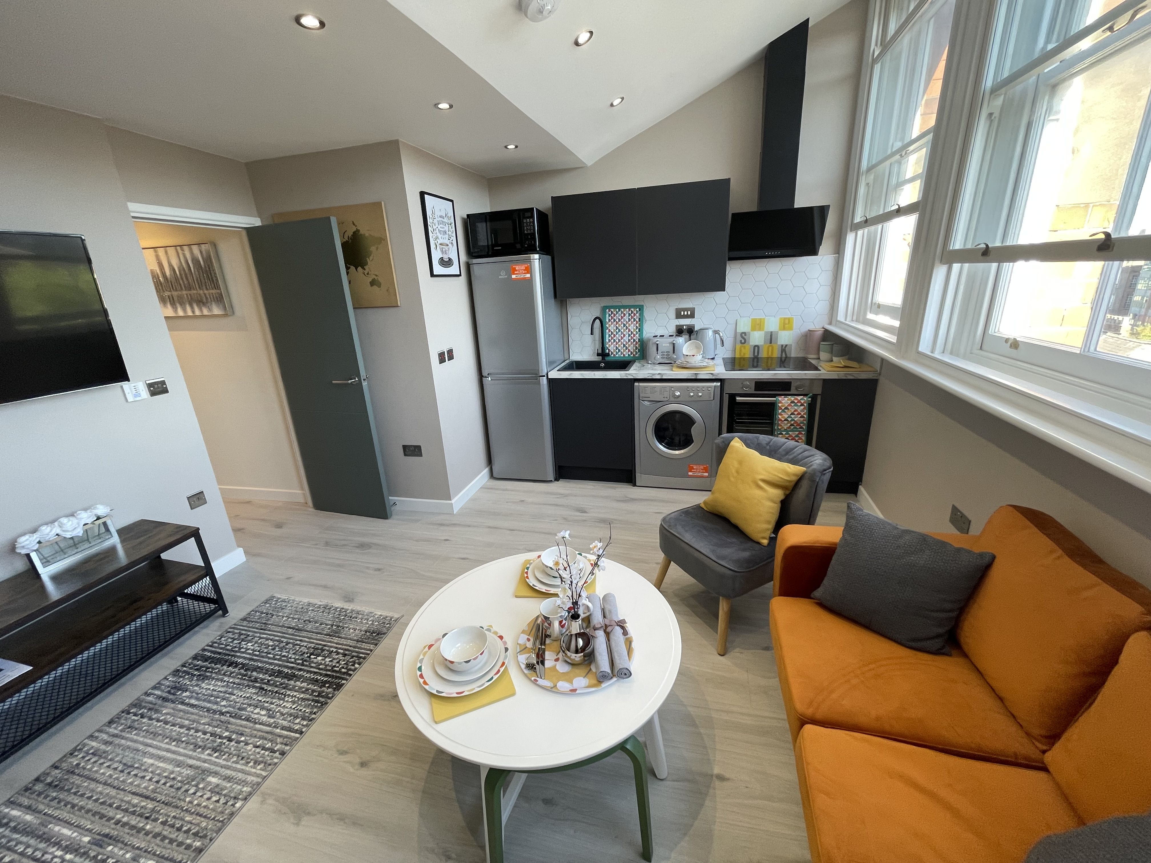Nottingham Student Accommodation at Carlton House: Studios for Nottingham University