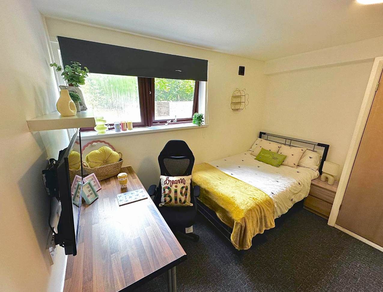 Loughborough Student Accommodation - The Student Block: Ensuite Rooms