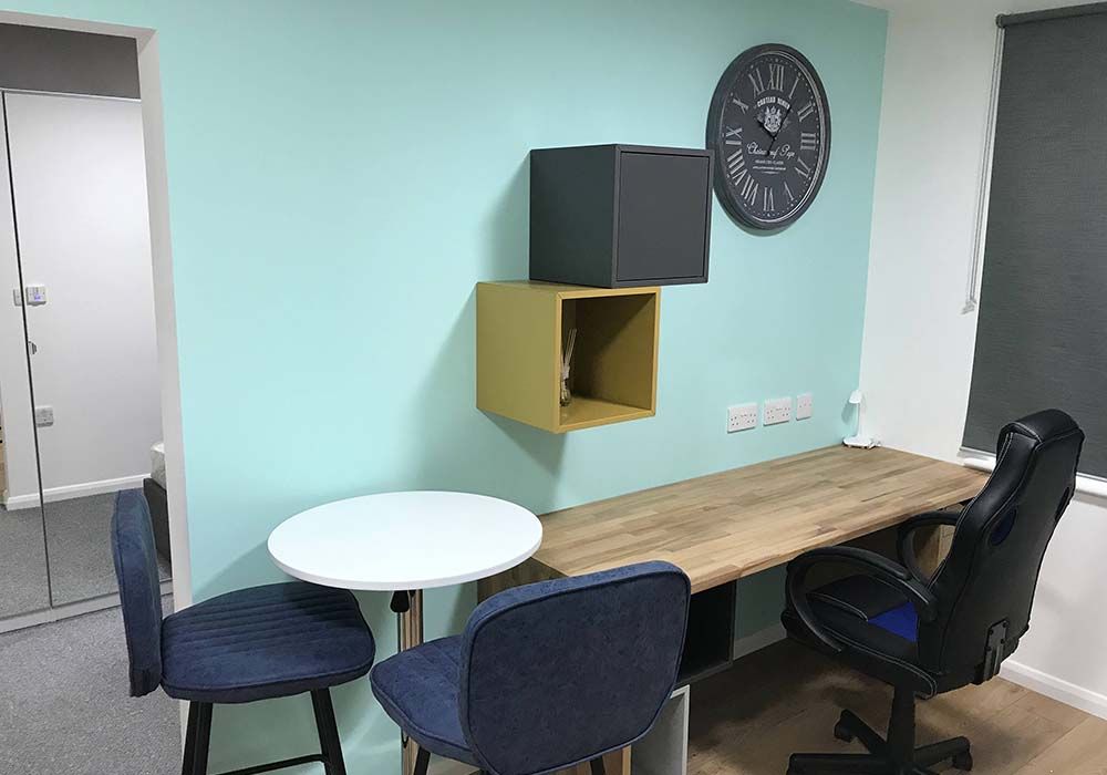 Loughborough Student Studio - Shower and sink