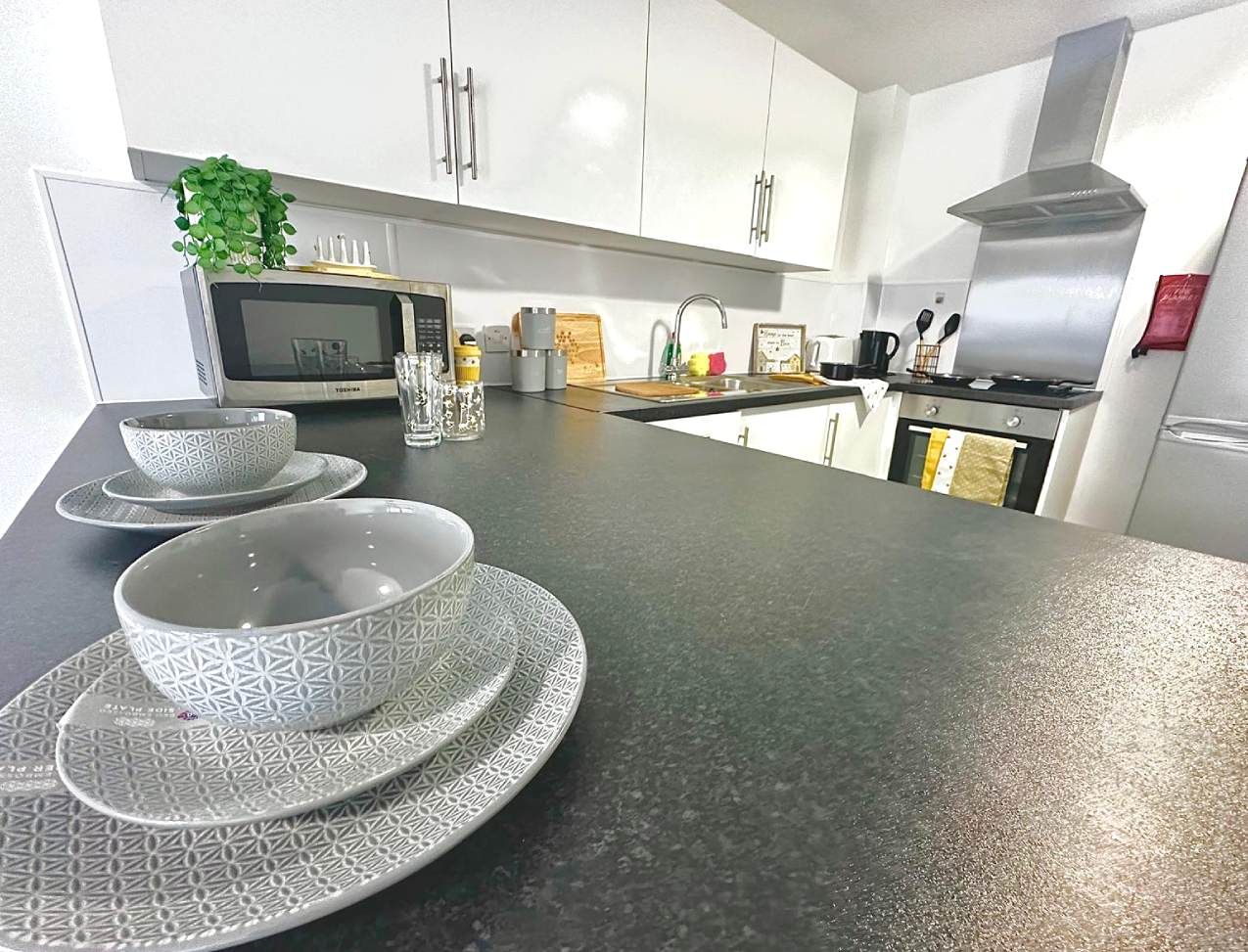 Forest Court Loughborough student accommodation: Superior Ensuite - Seating area in kitched