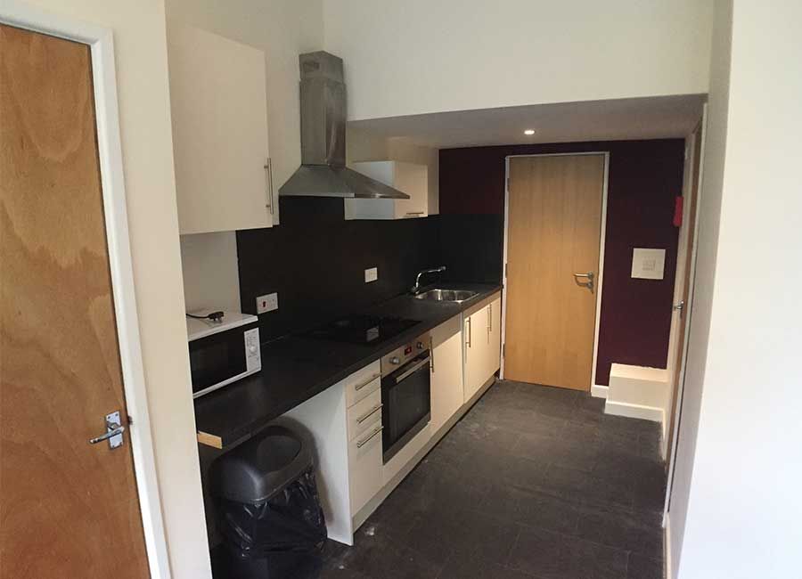 Radmoor House Leicester Student Accommodation - Standard Studios - Fully fitted kitchen