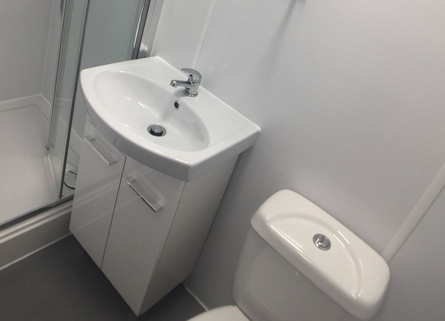 Salisbury Road Leicester Student Accommodation - Ensuite rooms - Ensuite bathroom sink and toilet