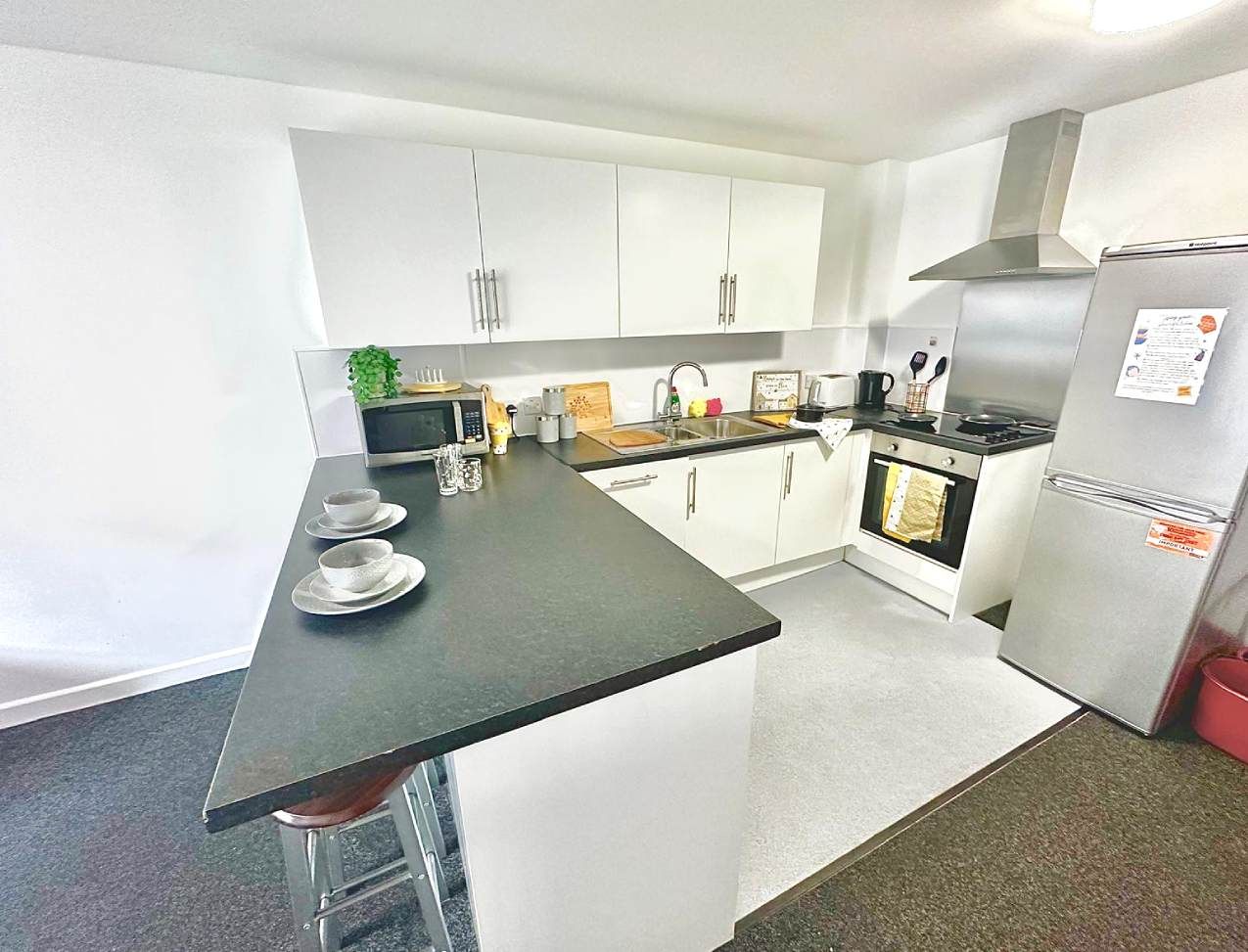 Forest Court Loughborough student accommodation: Superior Ensuite - Large kitche for students to share cooking