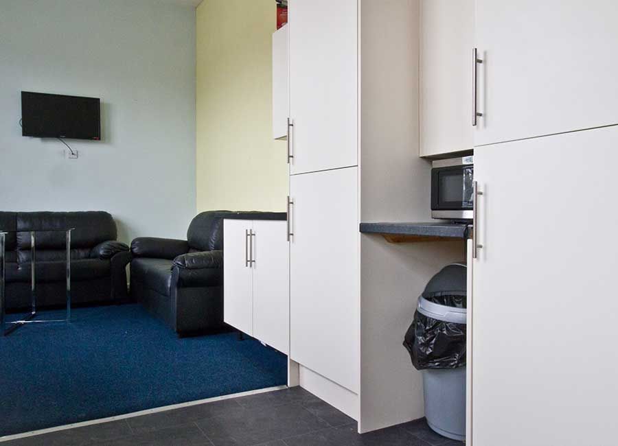 Radmoor House Student Room: Ensuite Mezzanine Room - Kitchen seating area for Loughborough students
