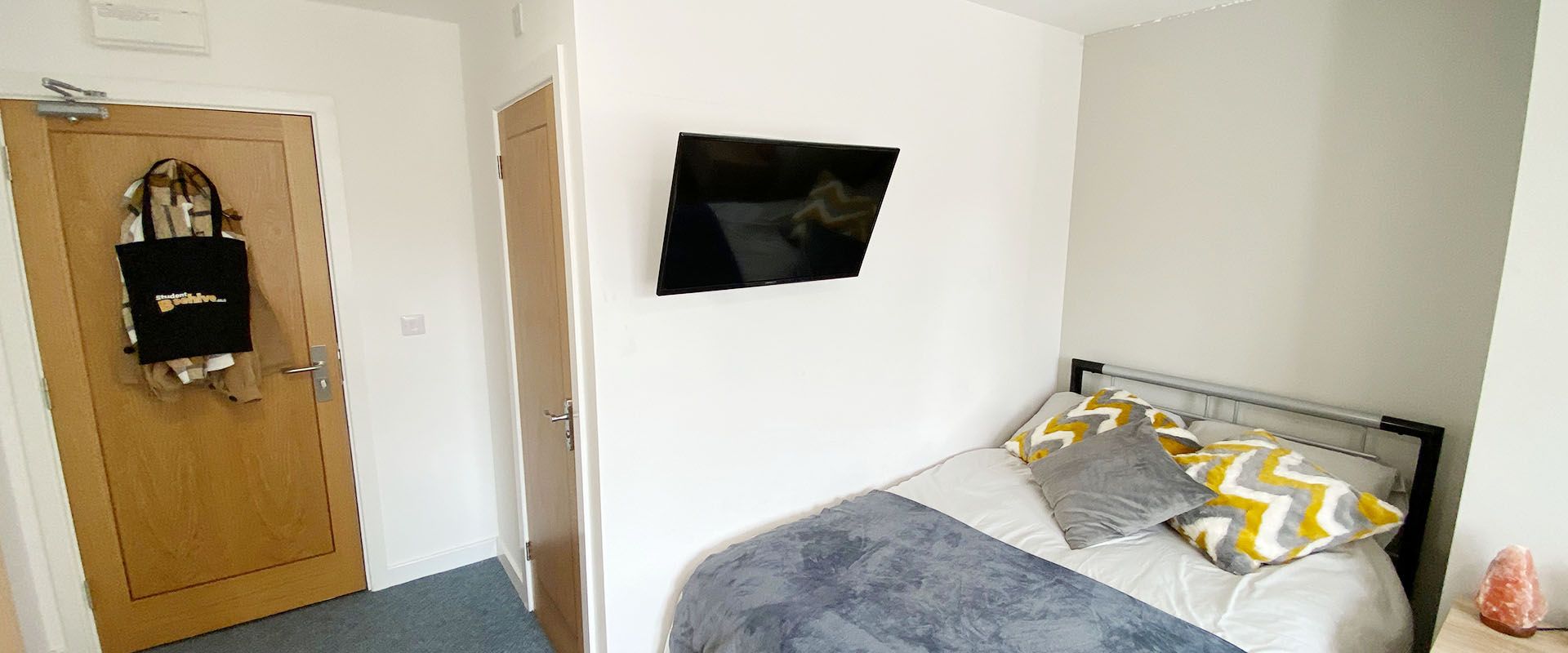 Stay in a spacious living area for ultimate comfort