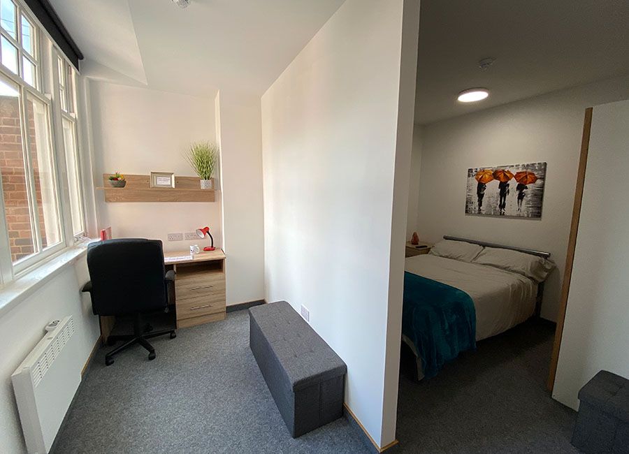 Salisbury Road Leicester Student Accommodation - One Bedroom Flat - Dedicated study area