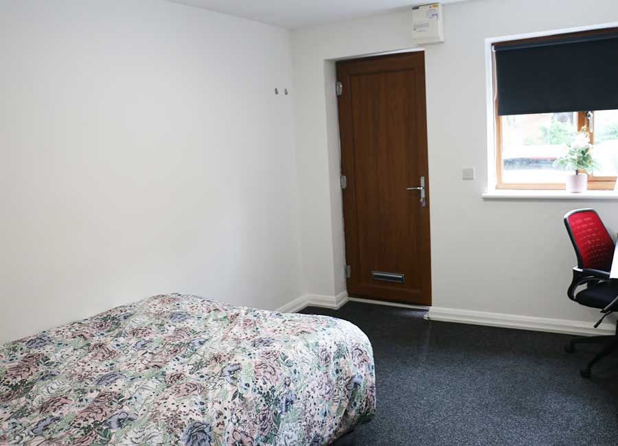 Loughborough Student Accommodation: Forest Rise: One Bed Flats - Entrance to room