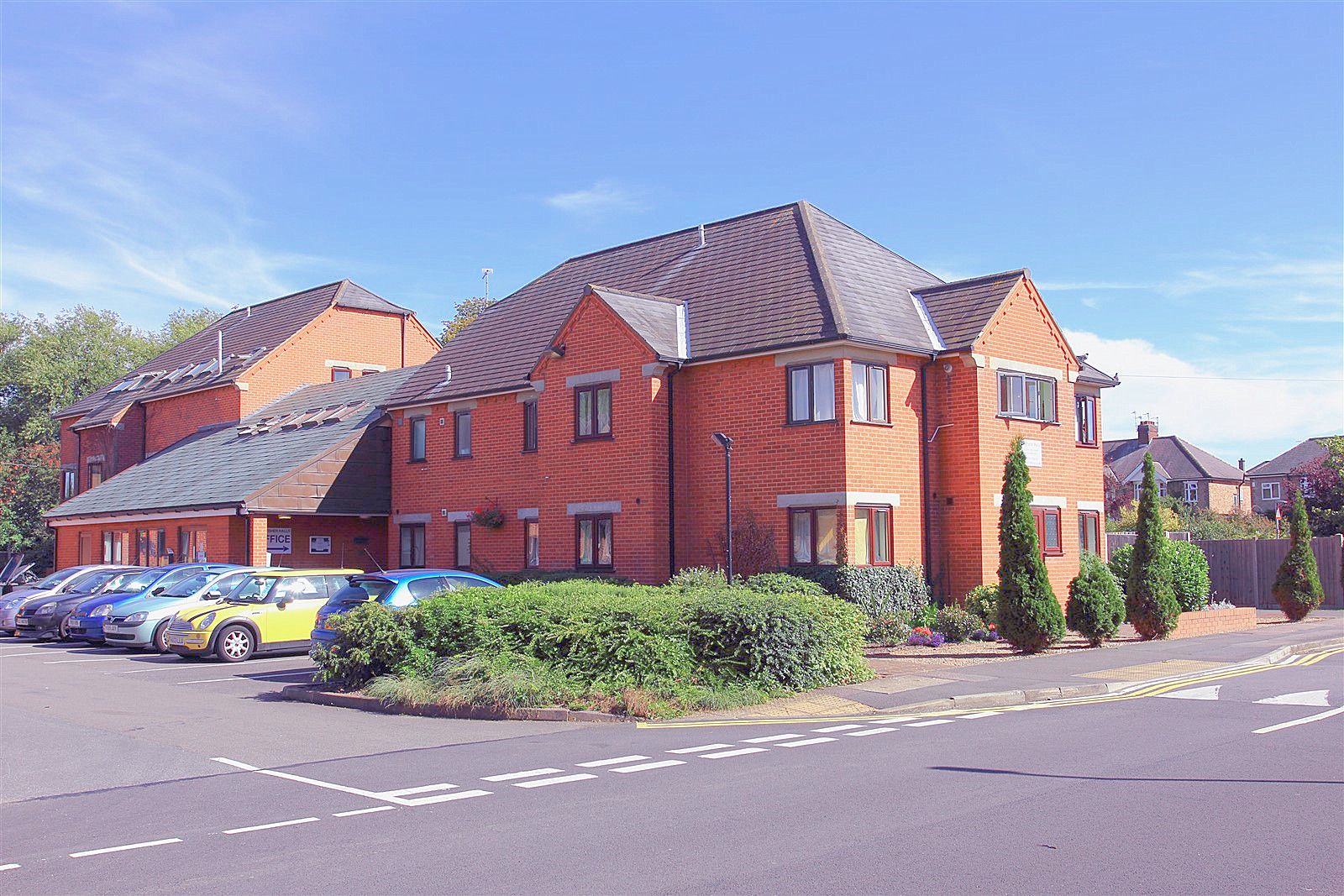 Kingfisher Halls Student Accommodation Block A - en-suite, studios and 1 bedroom flats