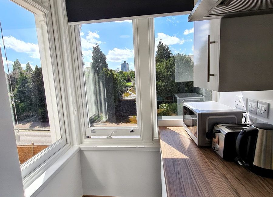Salisbury Road Leicester Student Accommodation - One Bedroom Flat - Large bright open kitchen