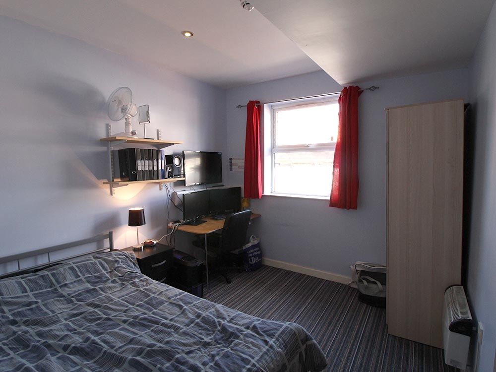 Radmoor House Loughborough Student Double Room