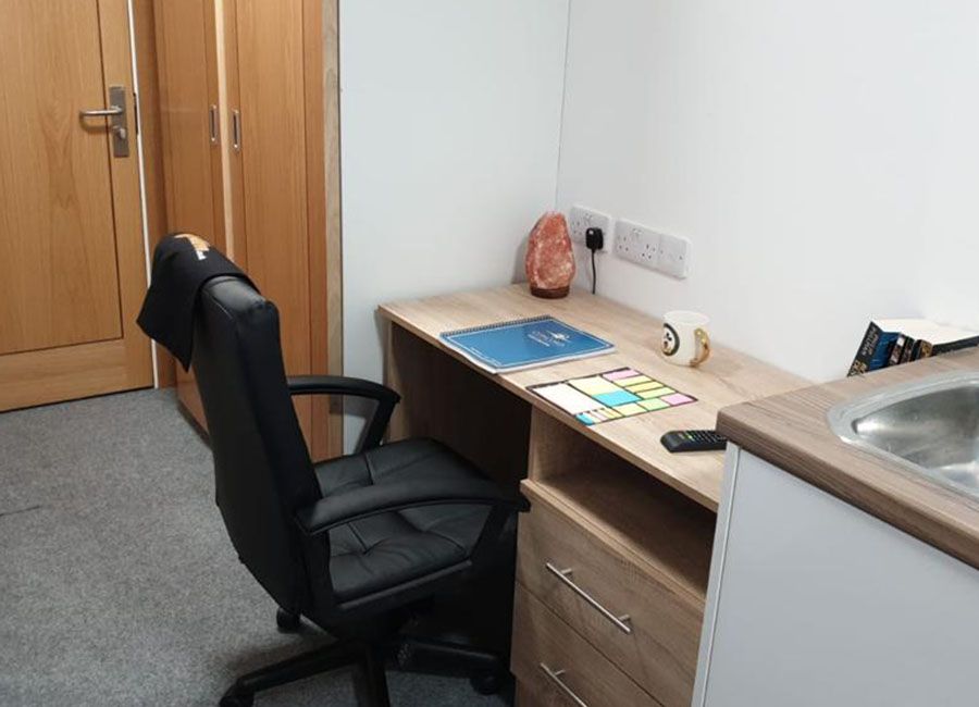 Salisbury Road Leicester Student Accommodation - Standard Studio - Desk Area