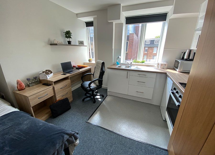 Renaissance House Loughborough Student Accommodation: Superior studio - open space with kitchen and desk area