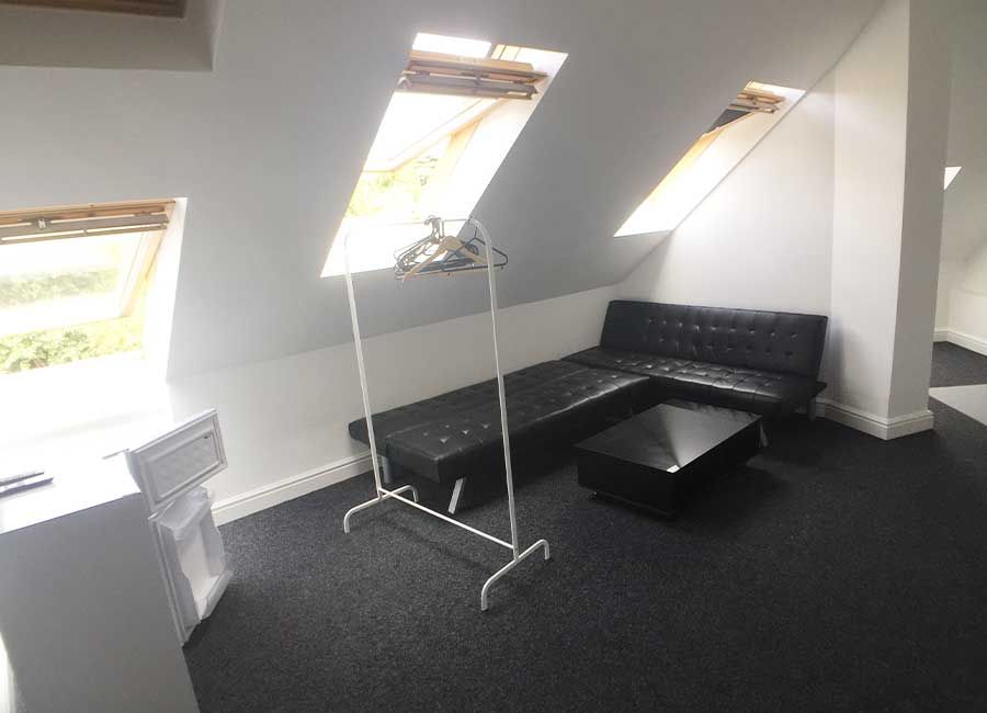 Forest Rise: Two Bed Flats - Large open space for student sto relax